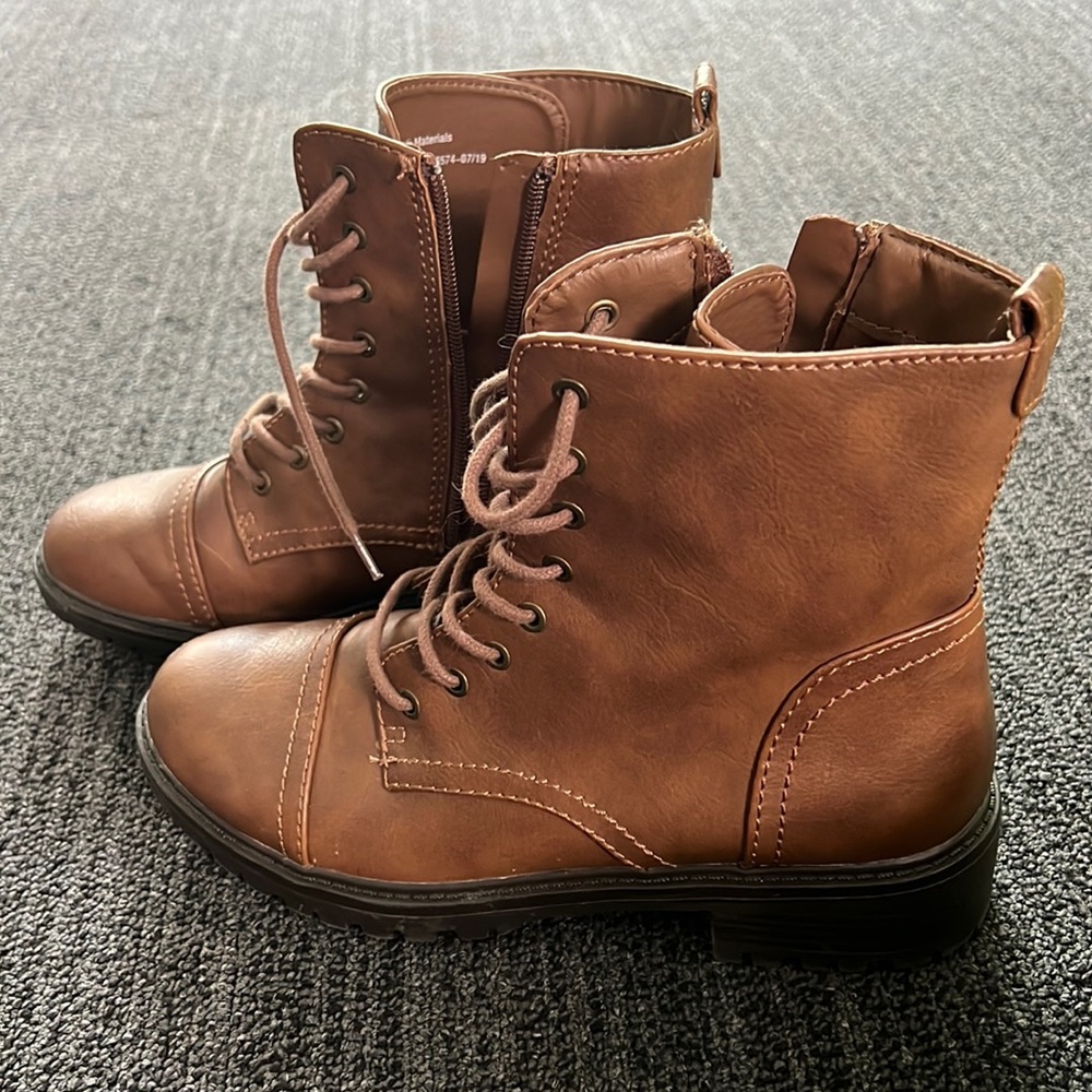Women Boots